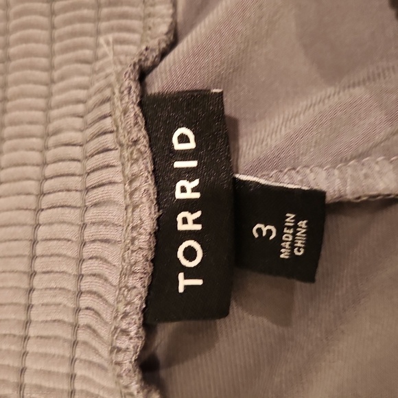 Torrid Woman Top - Picture 3 of 4